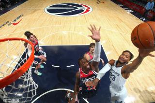 上出现了明 上出现了明